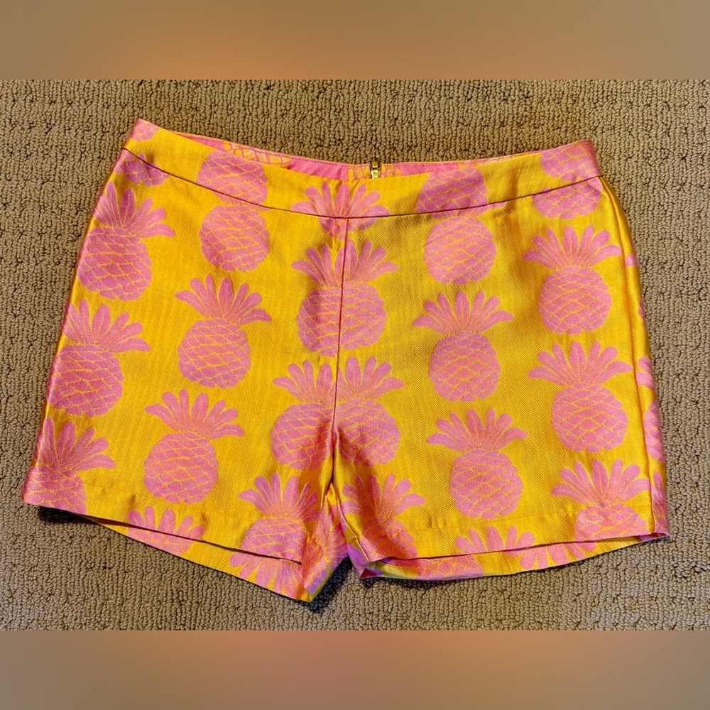 NWOT Julie Brown NYC pink & orange pineapple print 4” dress shorts, Sz 6